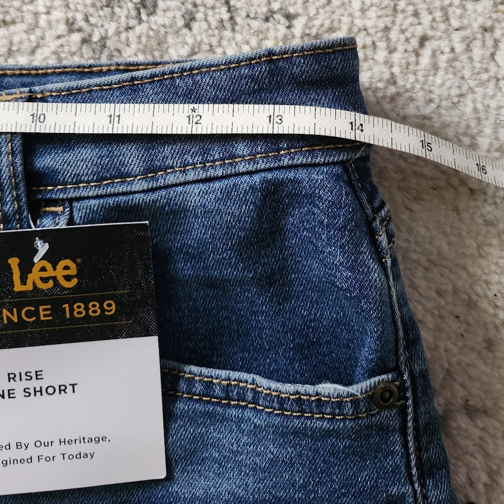 NWT Lee A-Line Blue Jean Shorts with Frayed Hem - Picture 6 of 7
